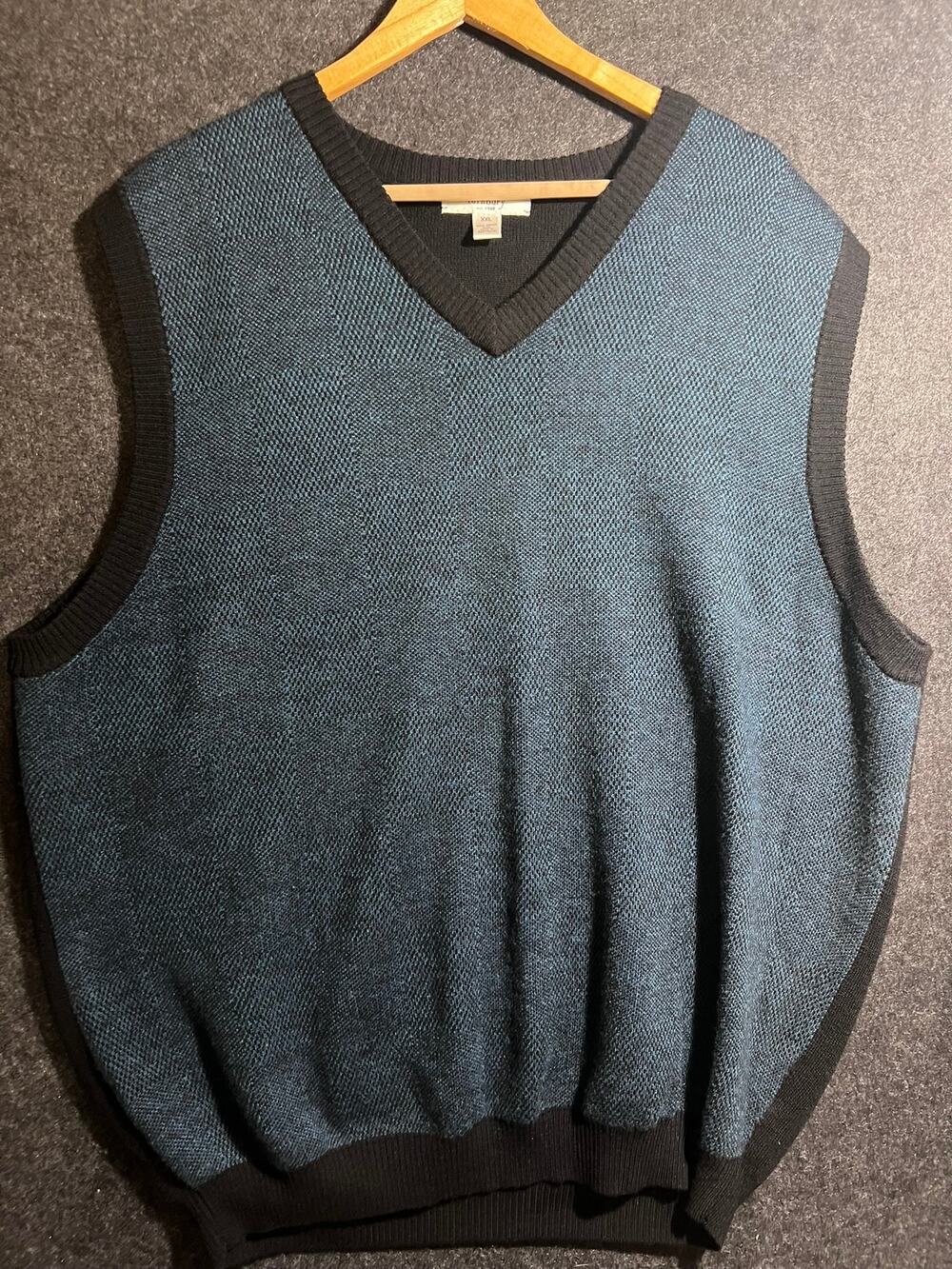 Turnbury Blue 100% Merino Wool Sweater Vest